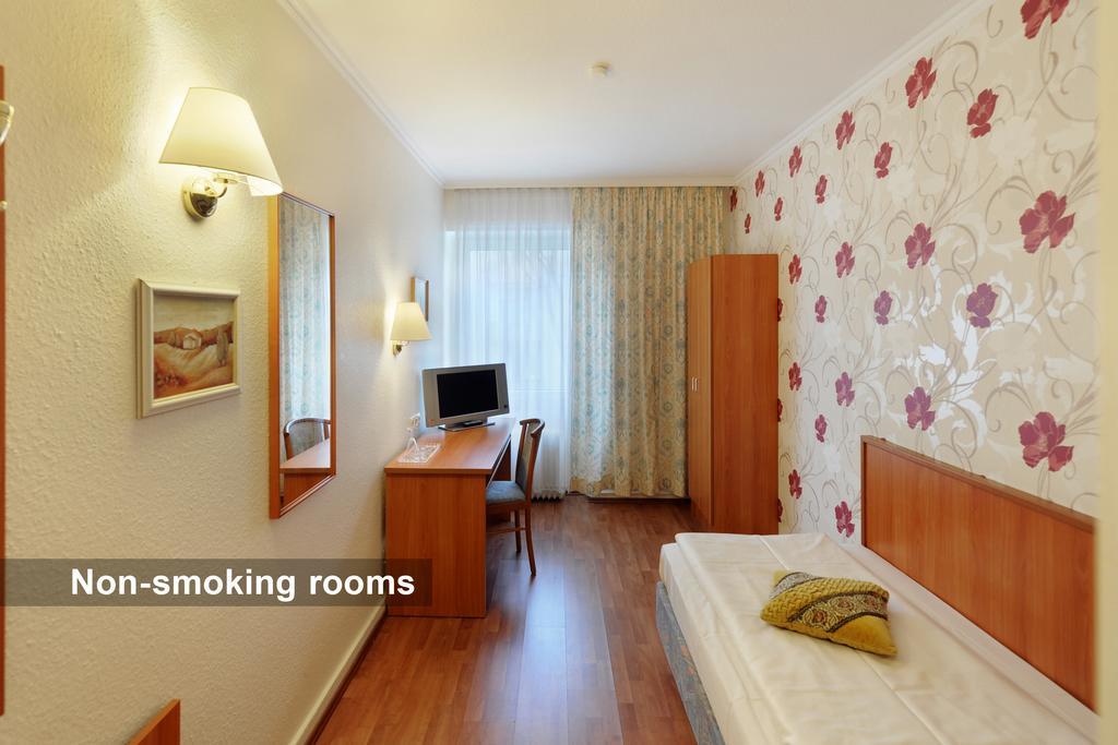 Fair Hotel Villa Diana Франкфурт на Майн Екстериор снимка