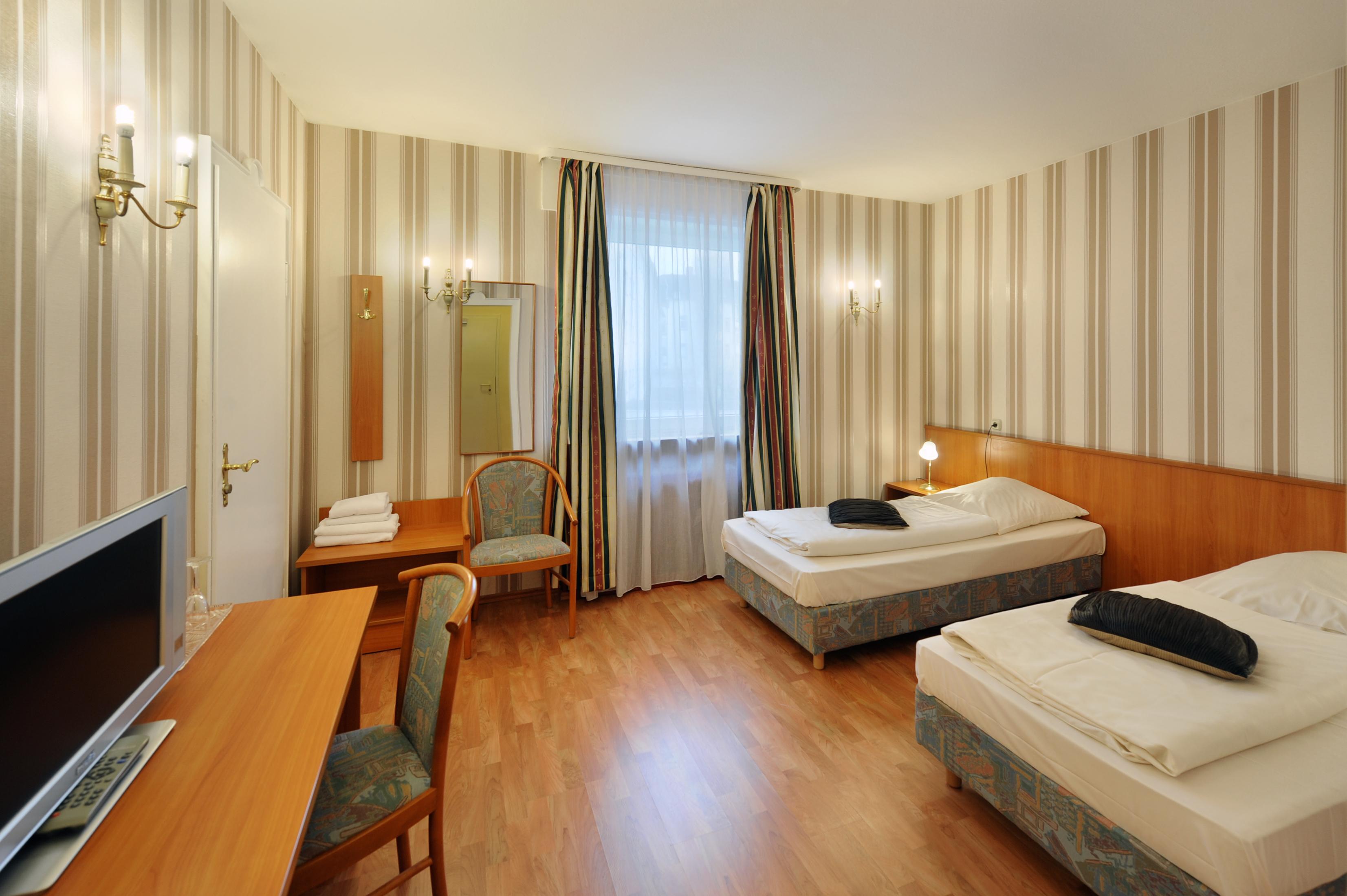 Fair Hotel Villa Diana Франкфурт на Майн Екстериор снимка